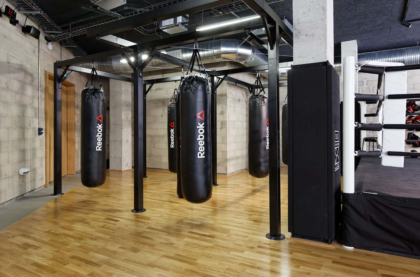 FR_PI_8772002_Reebook4